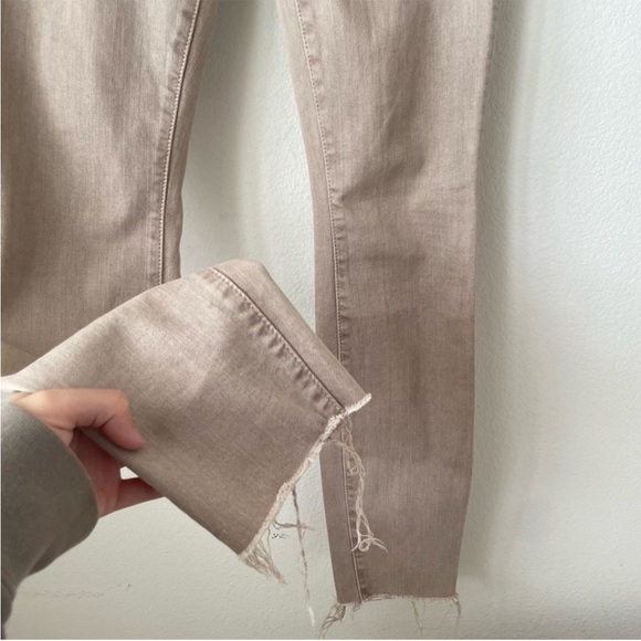 MOTHER High Waisted Looker Ankle Fray Wash Khaki Pants
Size 23 (measures to 24) - Picture 9 of 15